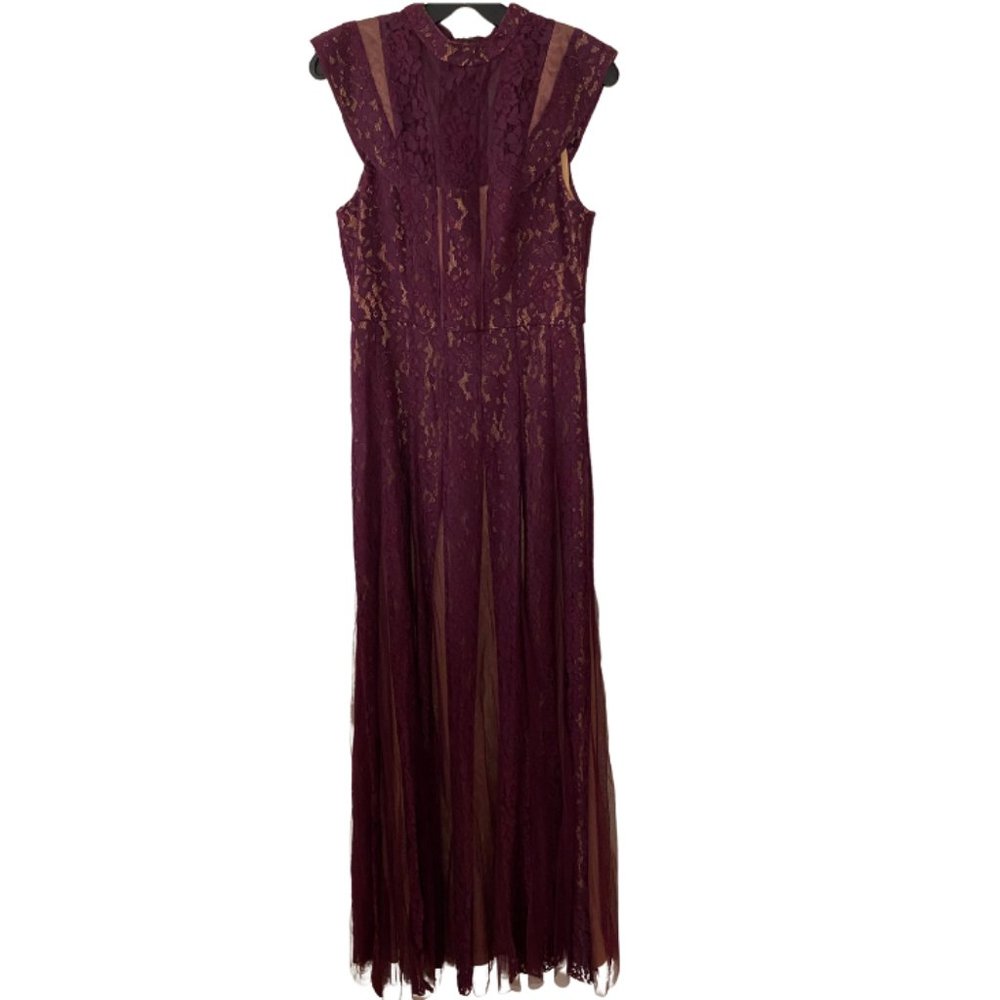 BCBGMAXAZRIA Lace Gown - Picture 1 of 3